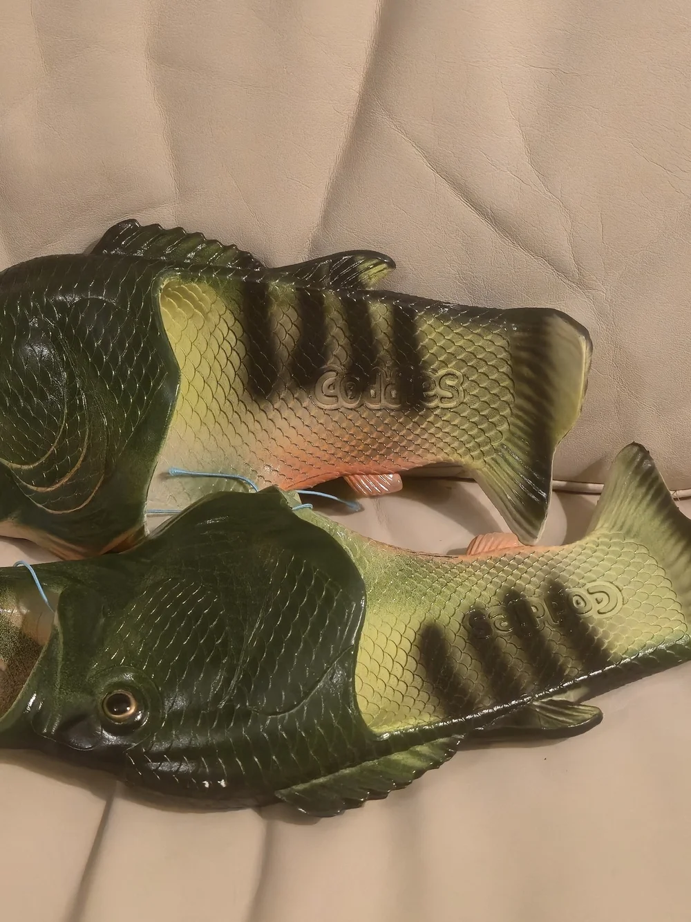 NWT! Coddies Green Fish Flip Flop Slides Shoes, Unisex, Men's 7/8, Women's 9/10